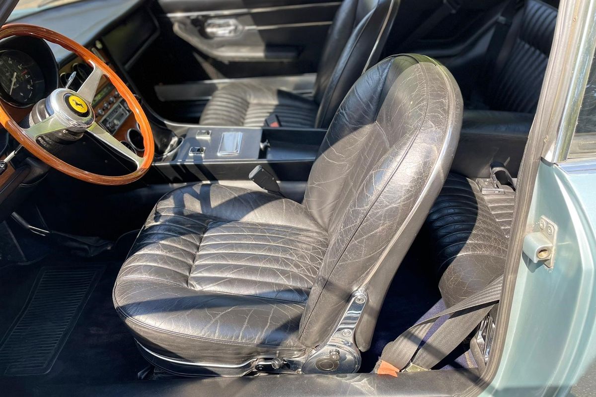 Ferrari 365 GT 2+2