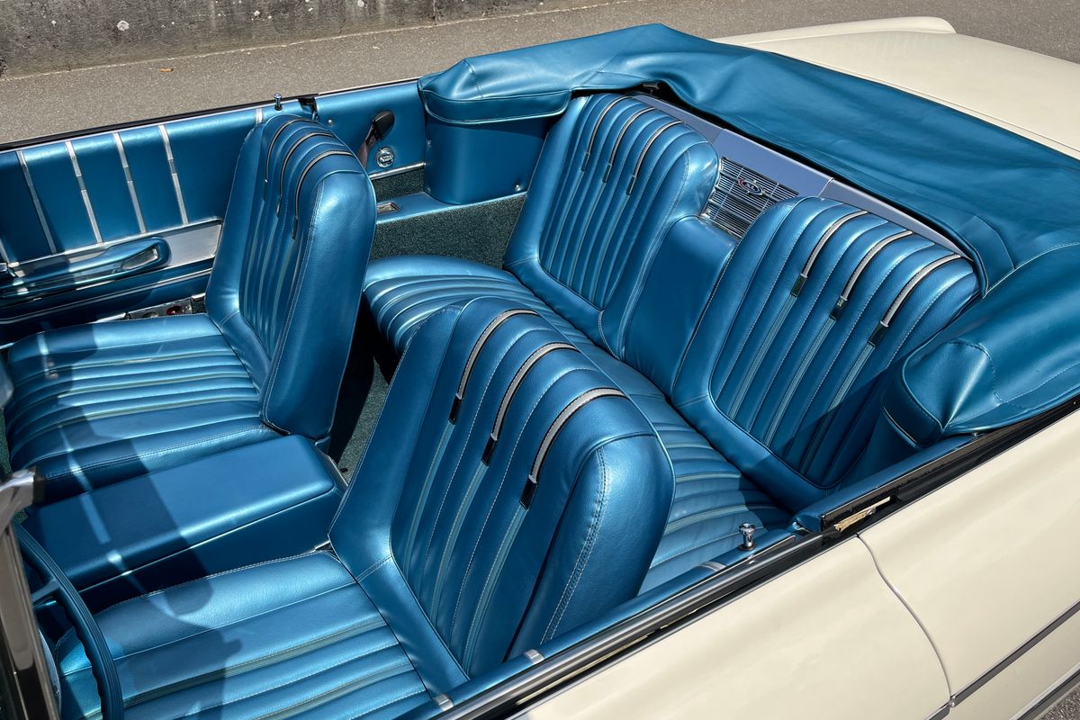 Ford Galaxie 500 XL