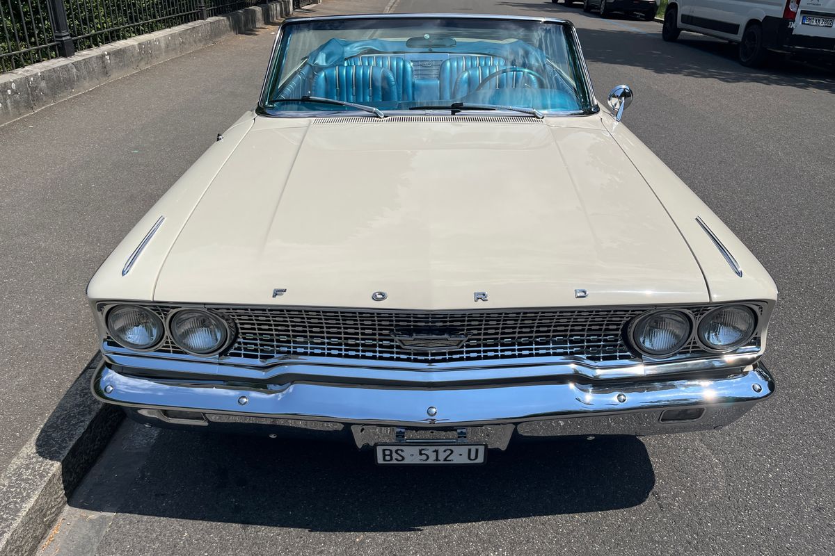 Ford Galaxie 500 XL