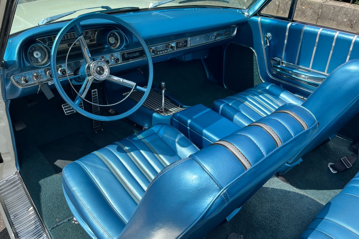 Ford Galaxie 500 XL