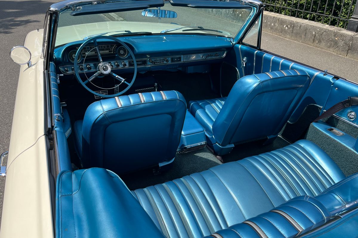 Ford Galaxie 500 XL
