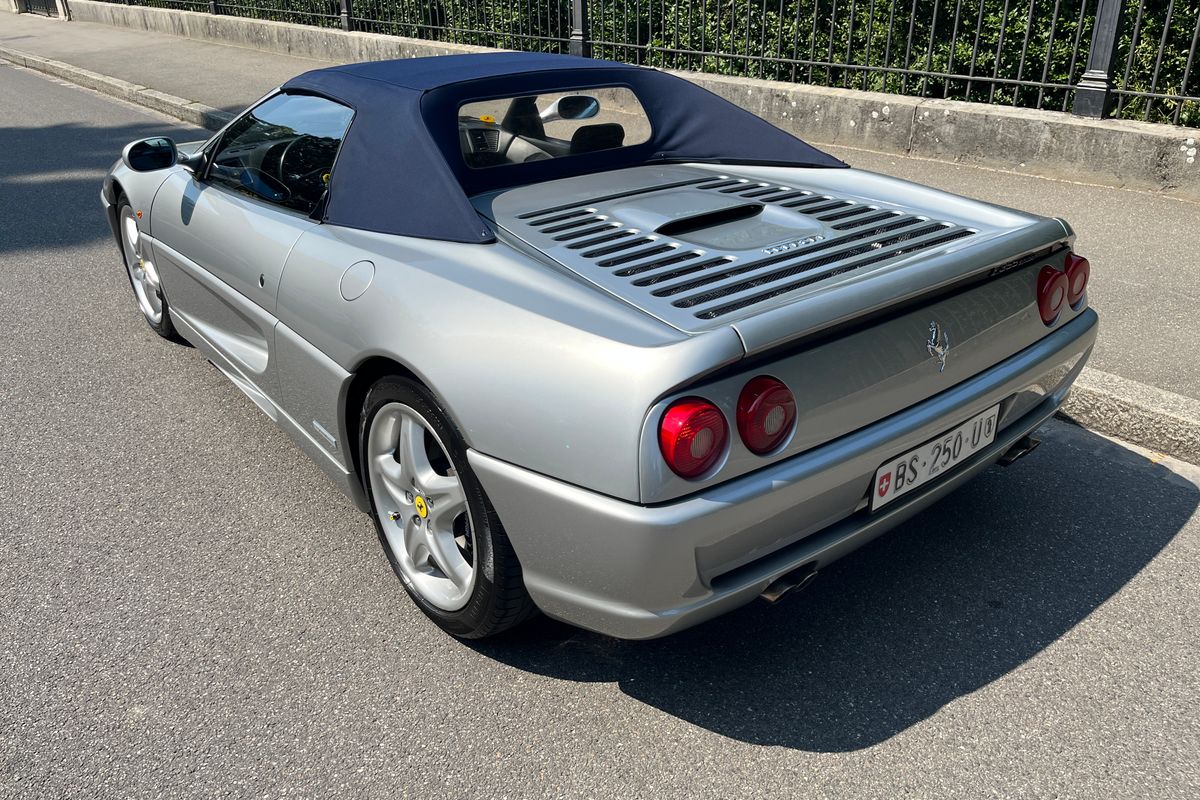 Ferrari F355 Spider
