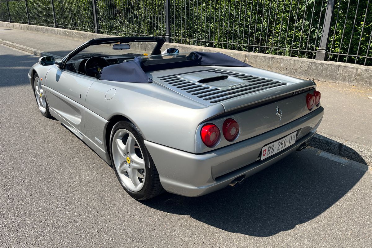 Ferrari F355 Spider