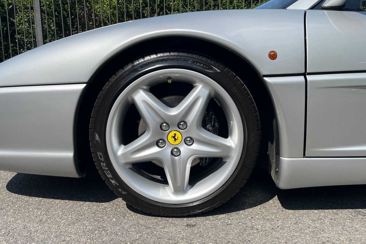 Ferrari F355 Spider