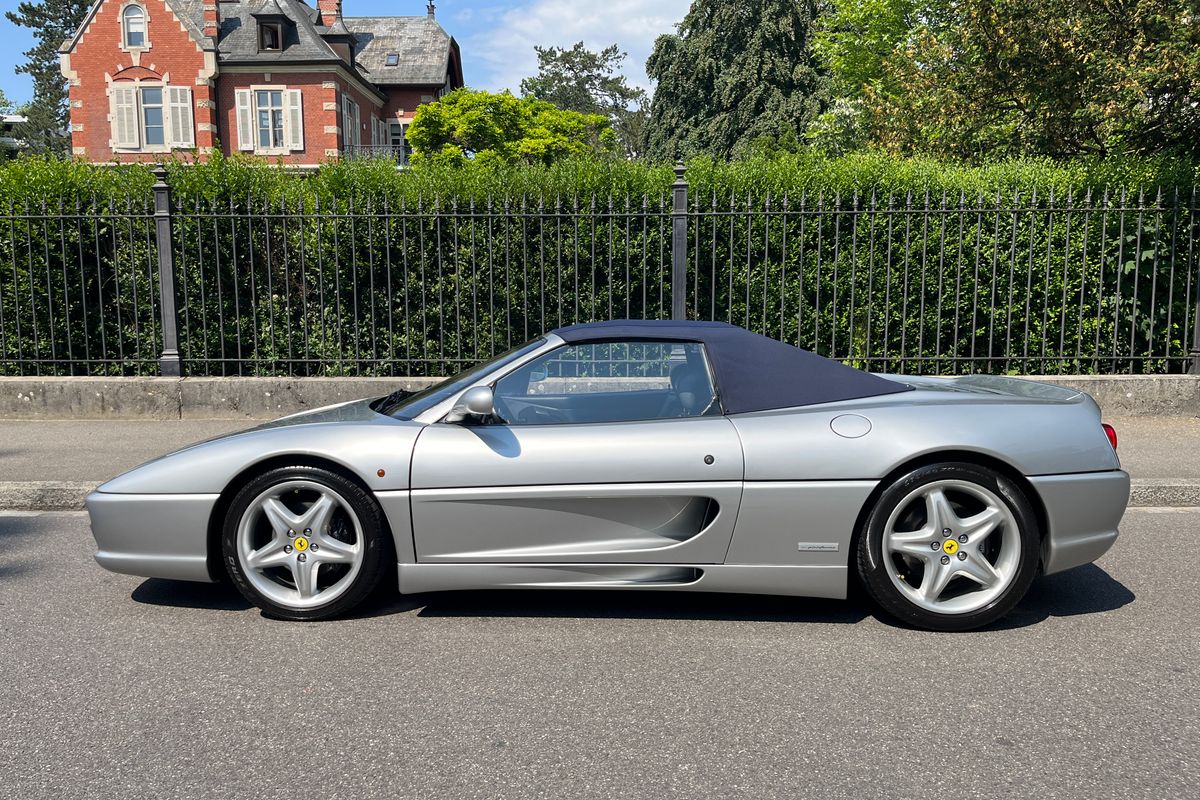 Ferrari F355 Spider