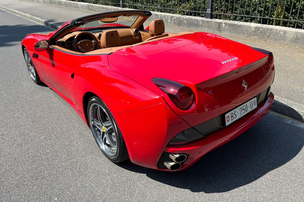 Ferrari California