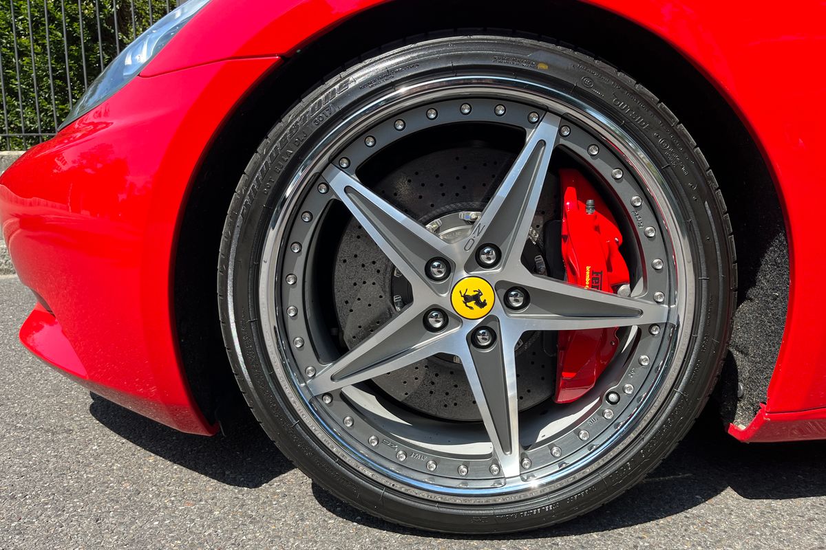 Ferrari California