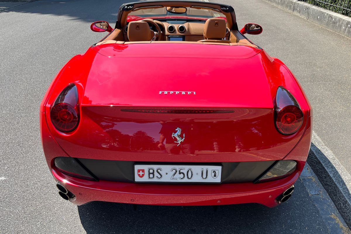 Ferrari California