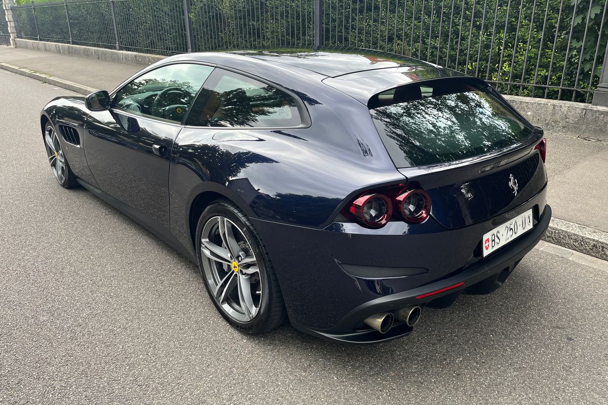 Ferrari GTC4 Lusso