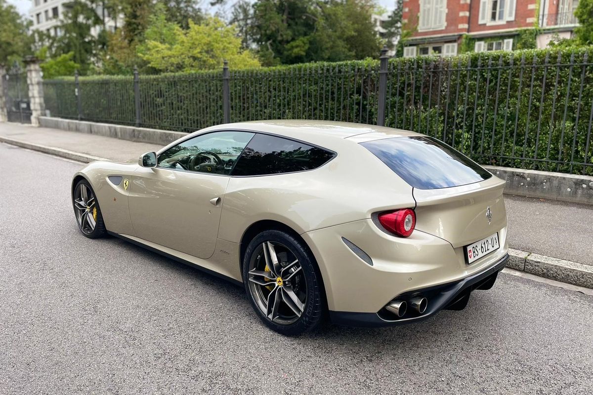 Ferrari FF