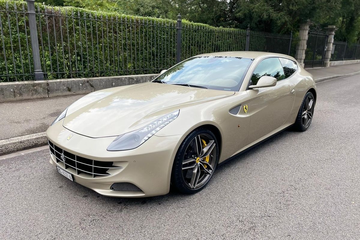 Ferrari FF