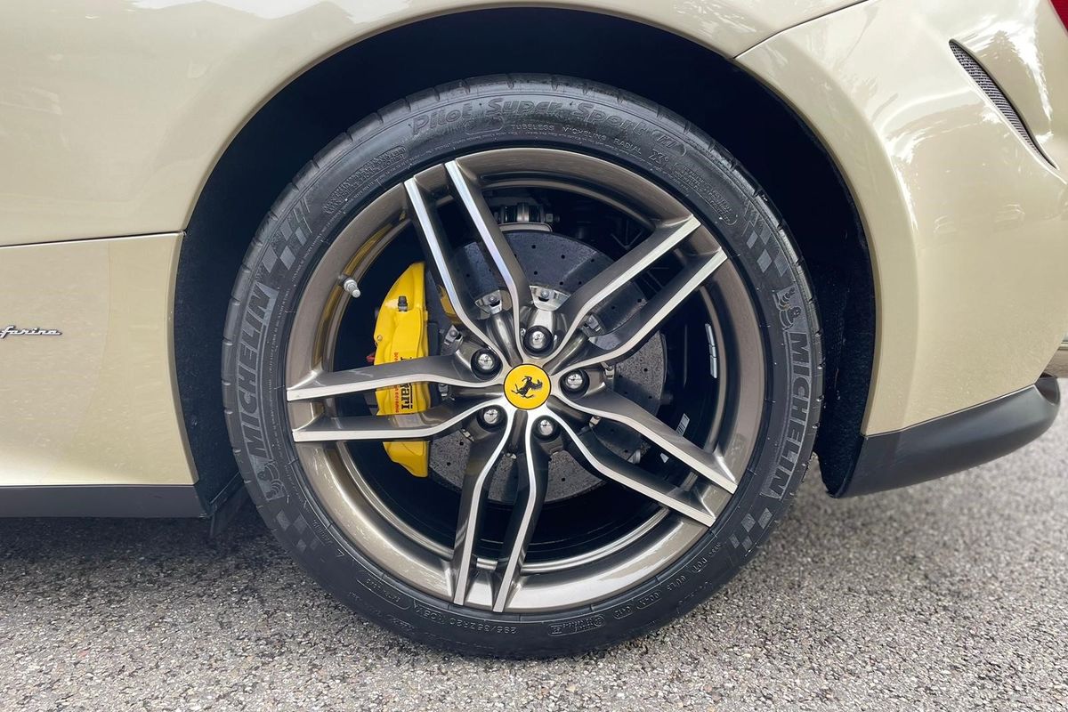 Ferrari FF