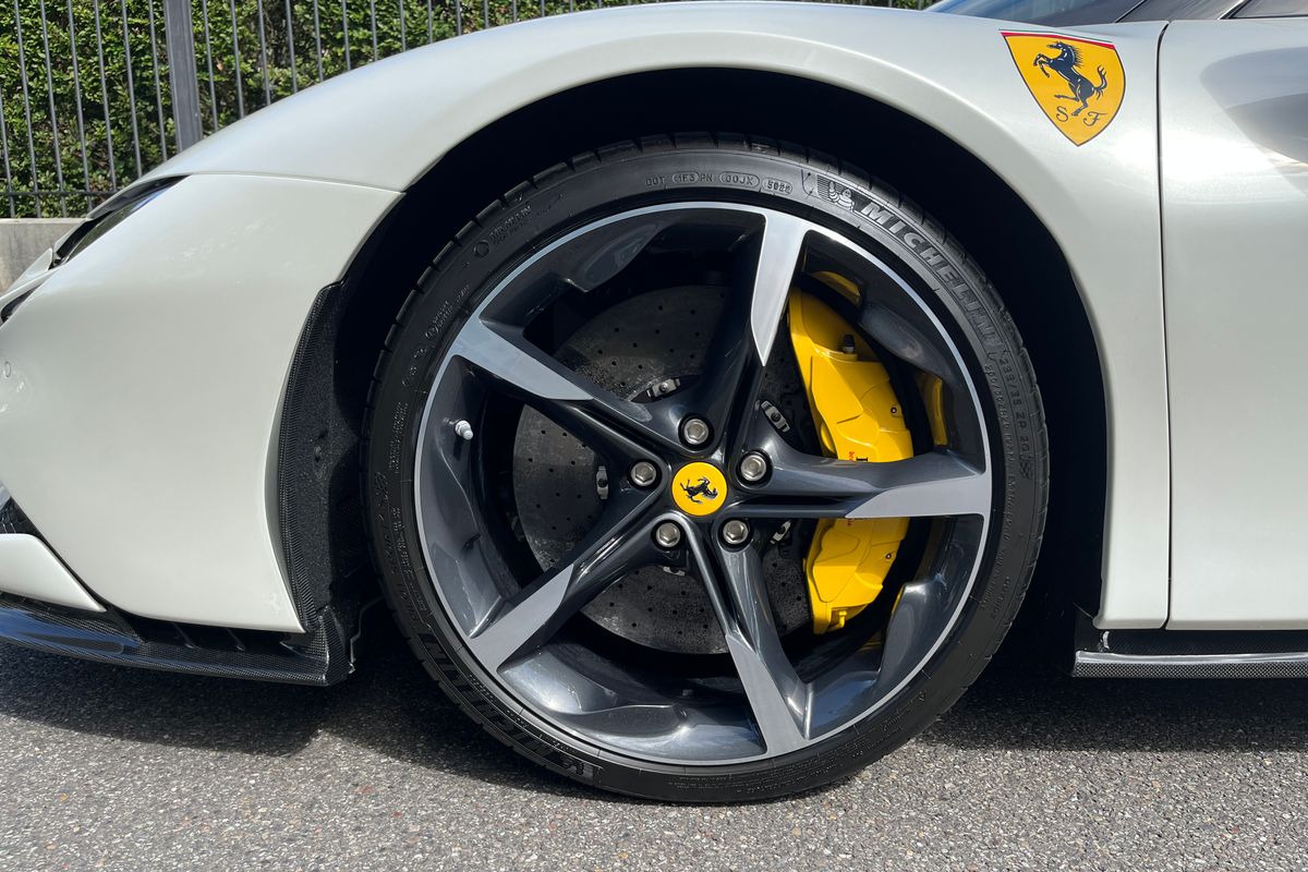 Ferrari SF90 Stradale