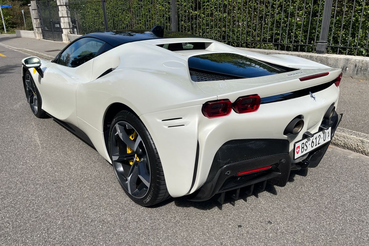 Ferrari SF90 Stradale