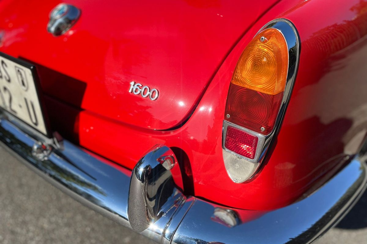 Alfa Romeo Giulia 1600 Spider