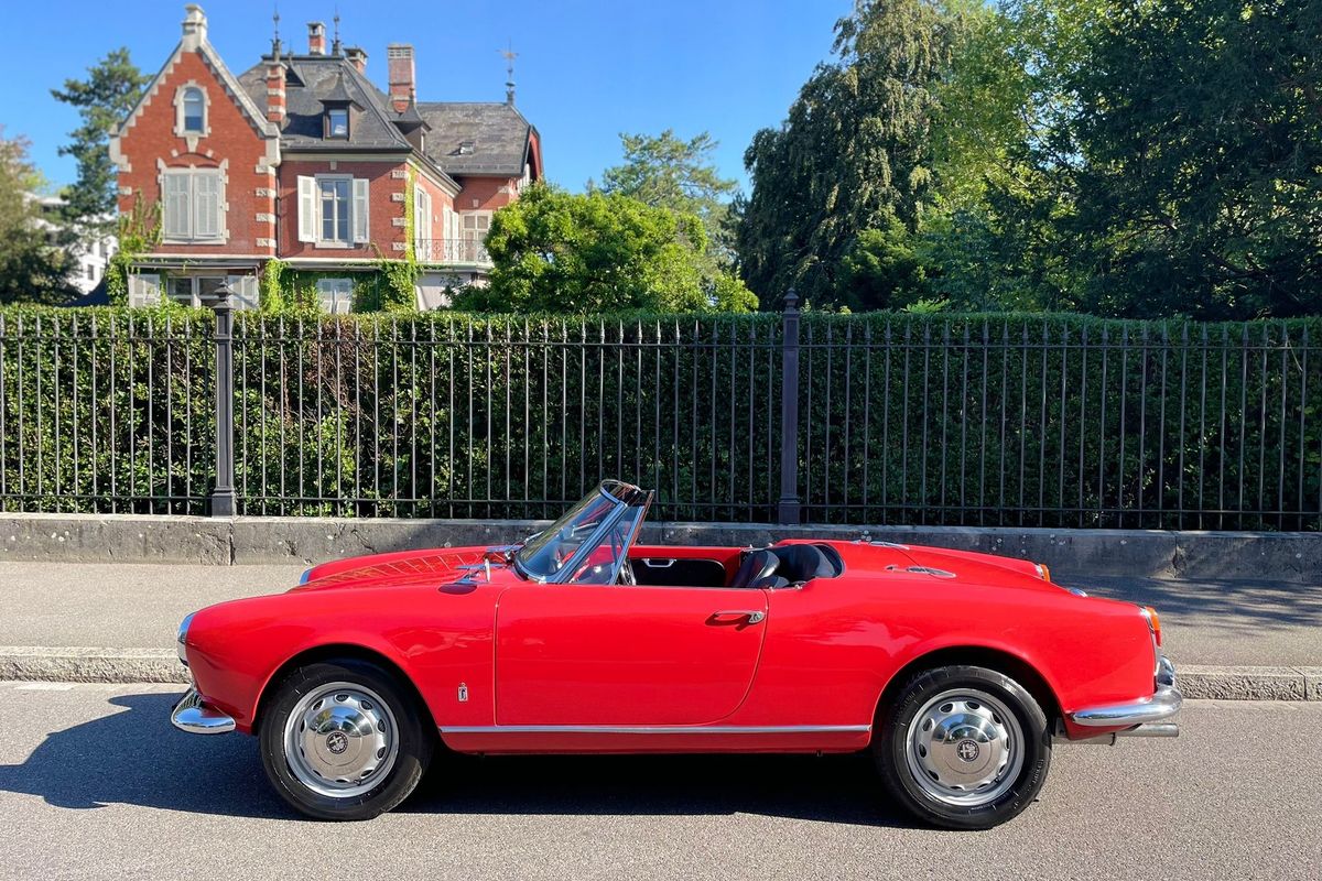 Alfa Romeo Giulia 1600 Spider