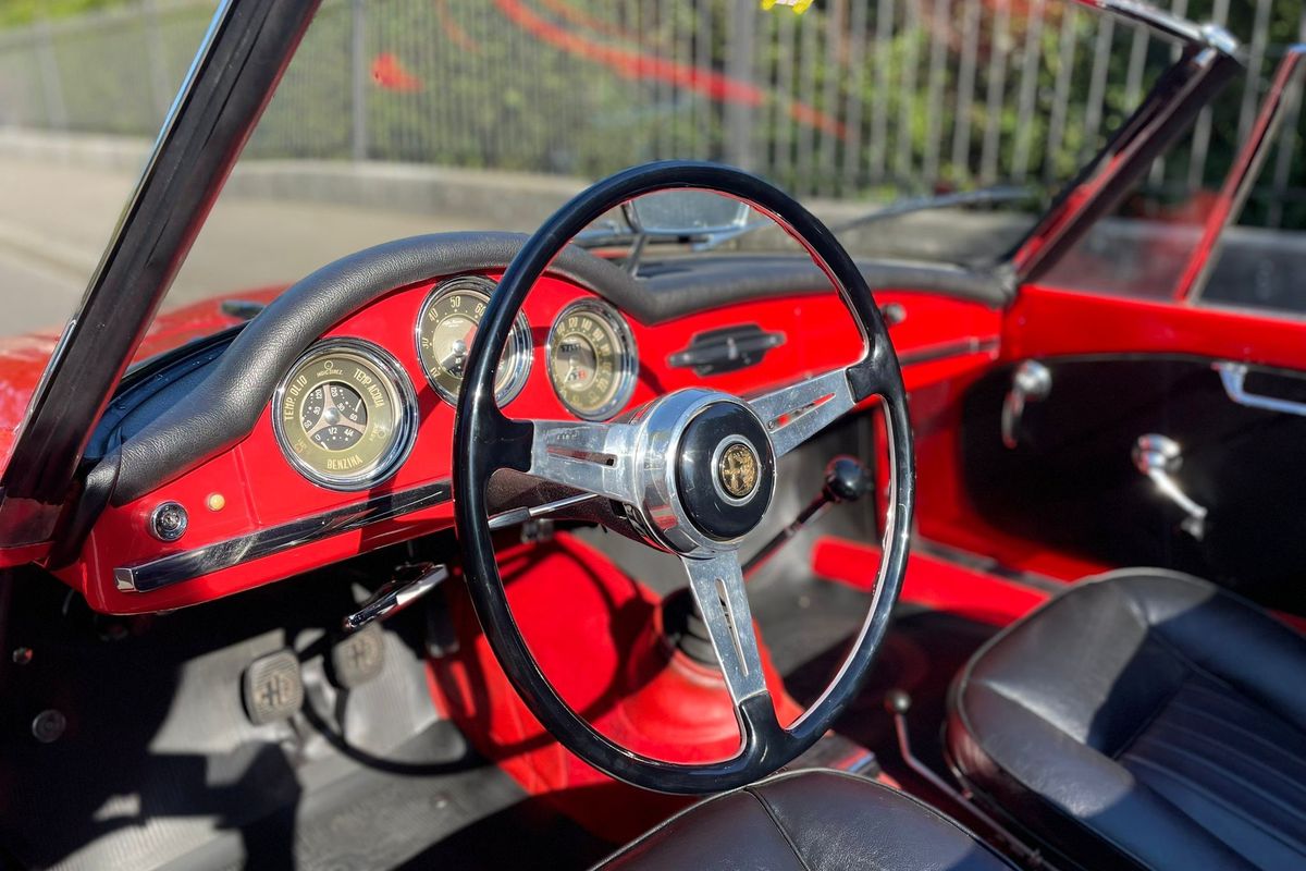 Alfa Romeo Giulia 1600 Spider