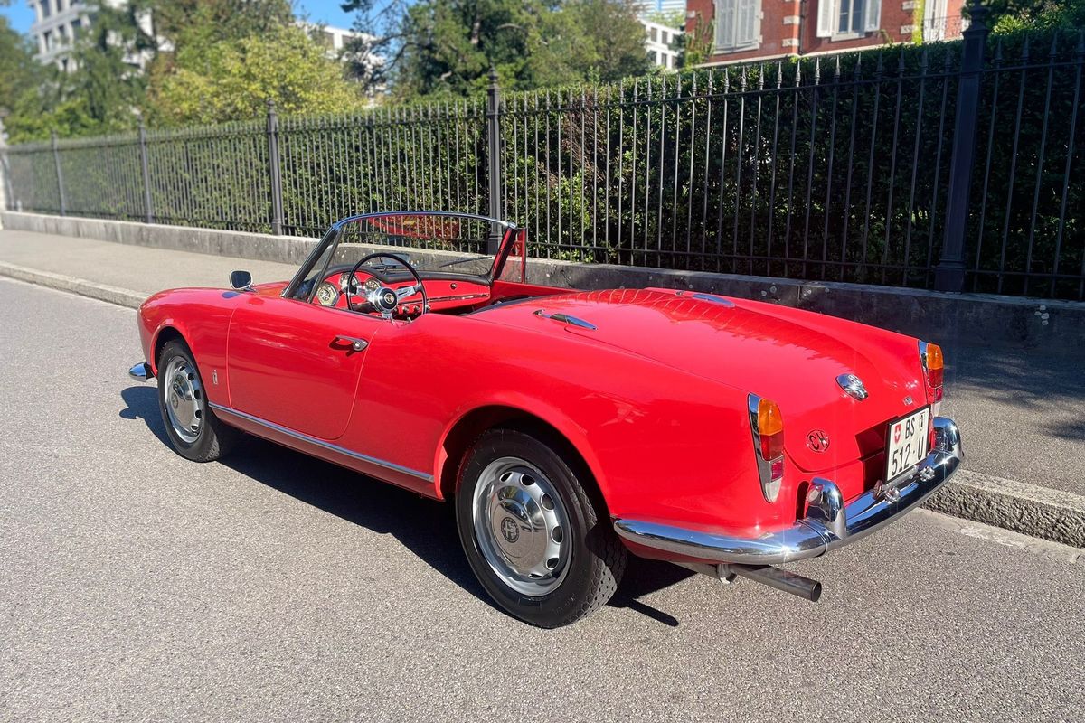 Alfa Romeo Giulia 1600 Spider