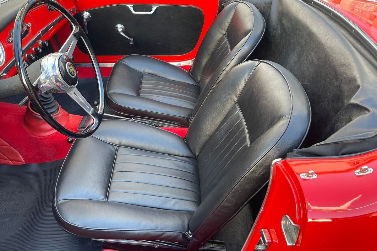 Alfa Romeo Giulia 1600 Spider