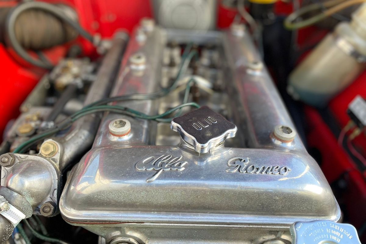 Alfa Romeo Giulia 1600 Spider