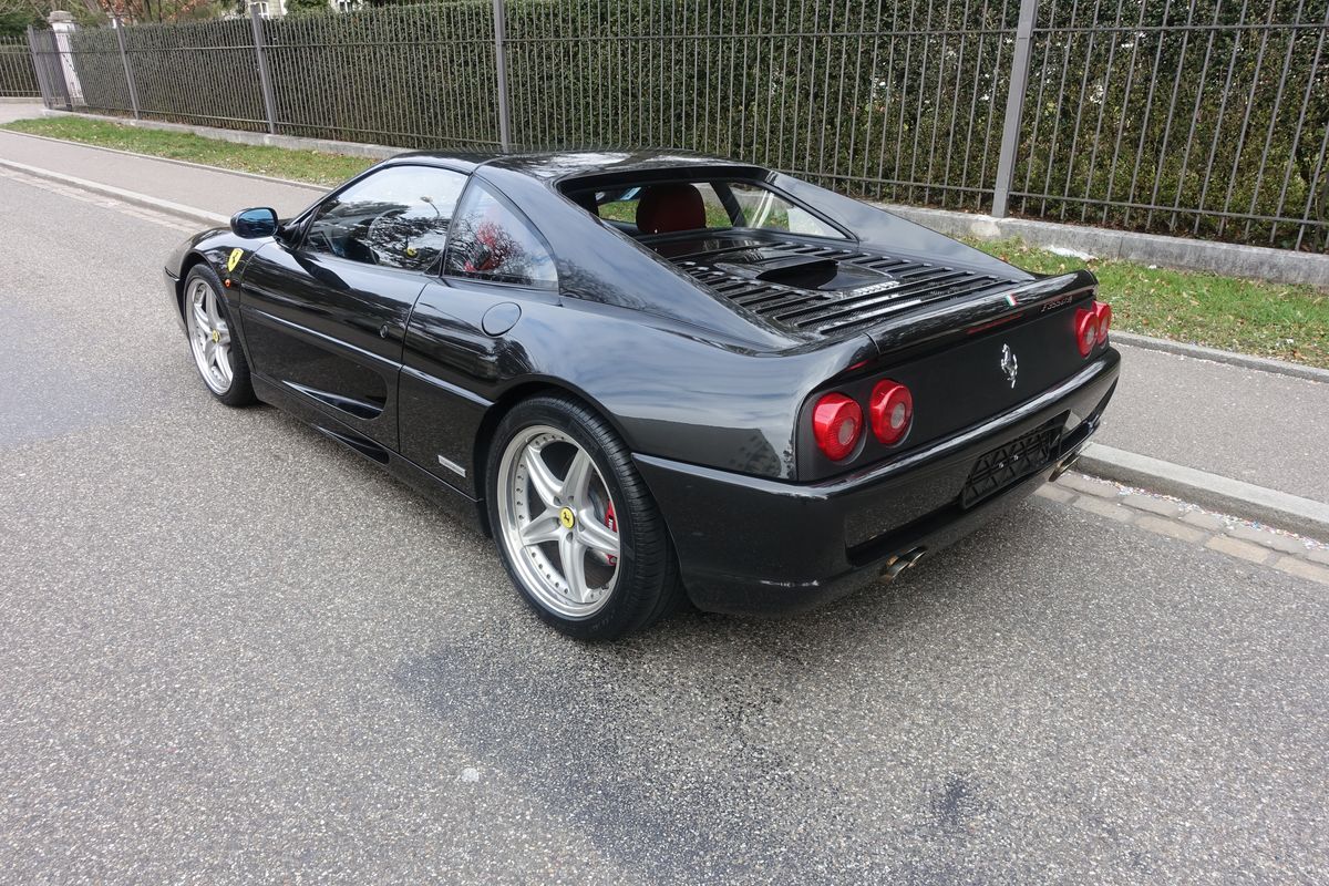 Ferrari F355 GTS