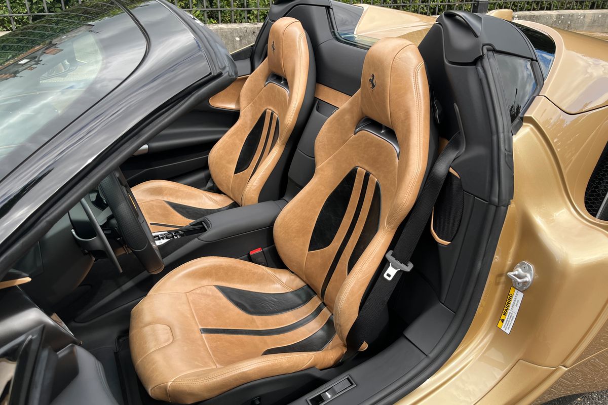 Ferrari SF90 Spider "Tailor Made"