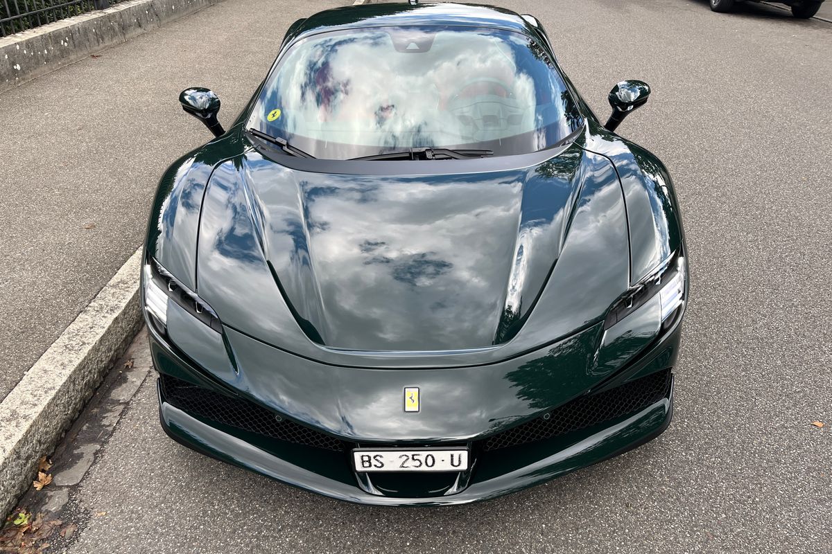 Ferrari SF90 Stradale