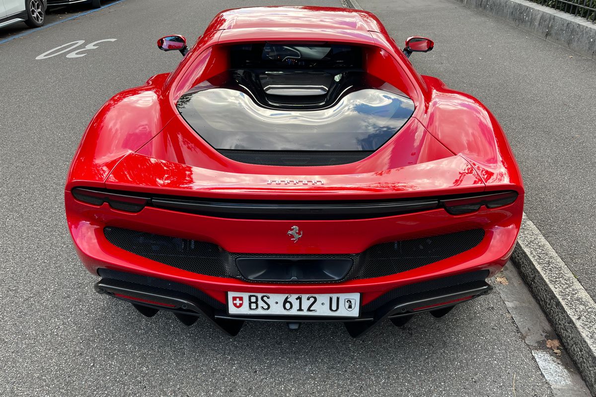 Ferrari 296 GTB "Assetto Fiorano"