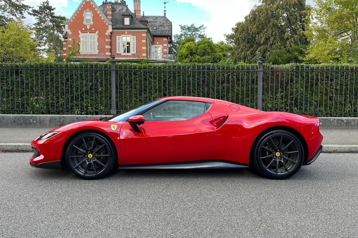 Ferrari 296 GTB "Assetto Fiorano"