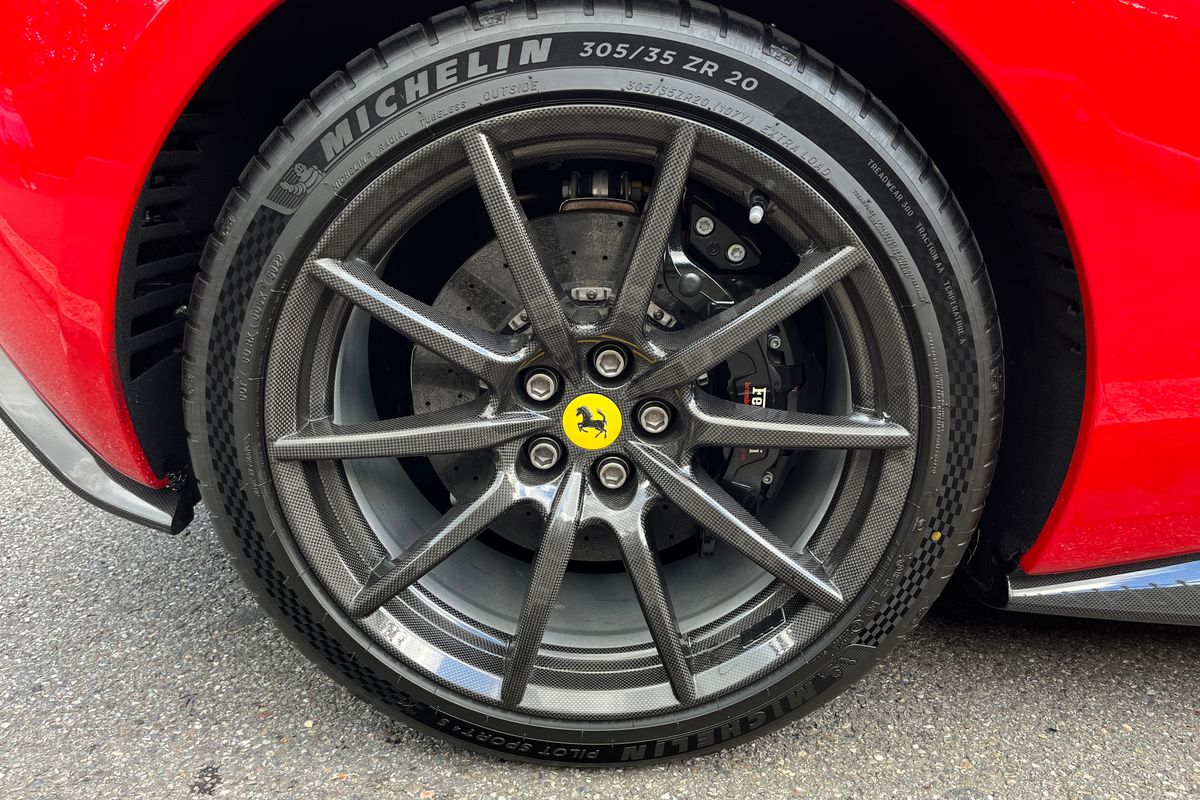 Ferrari 296 GTB "Assetto Fiorano"