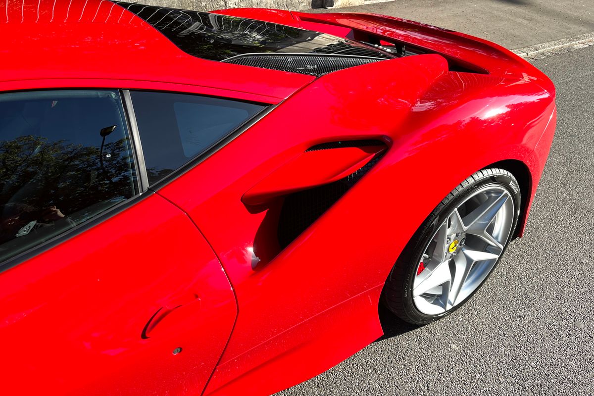 Ferrari F8 Tributo