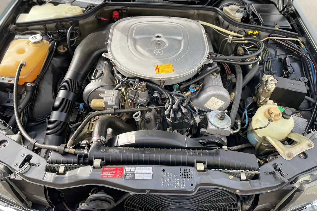 Mercedes-Benz 500 SEC