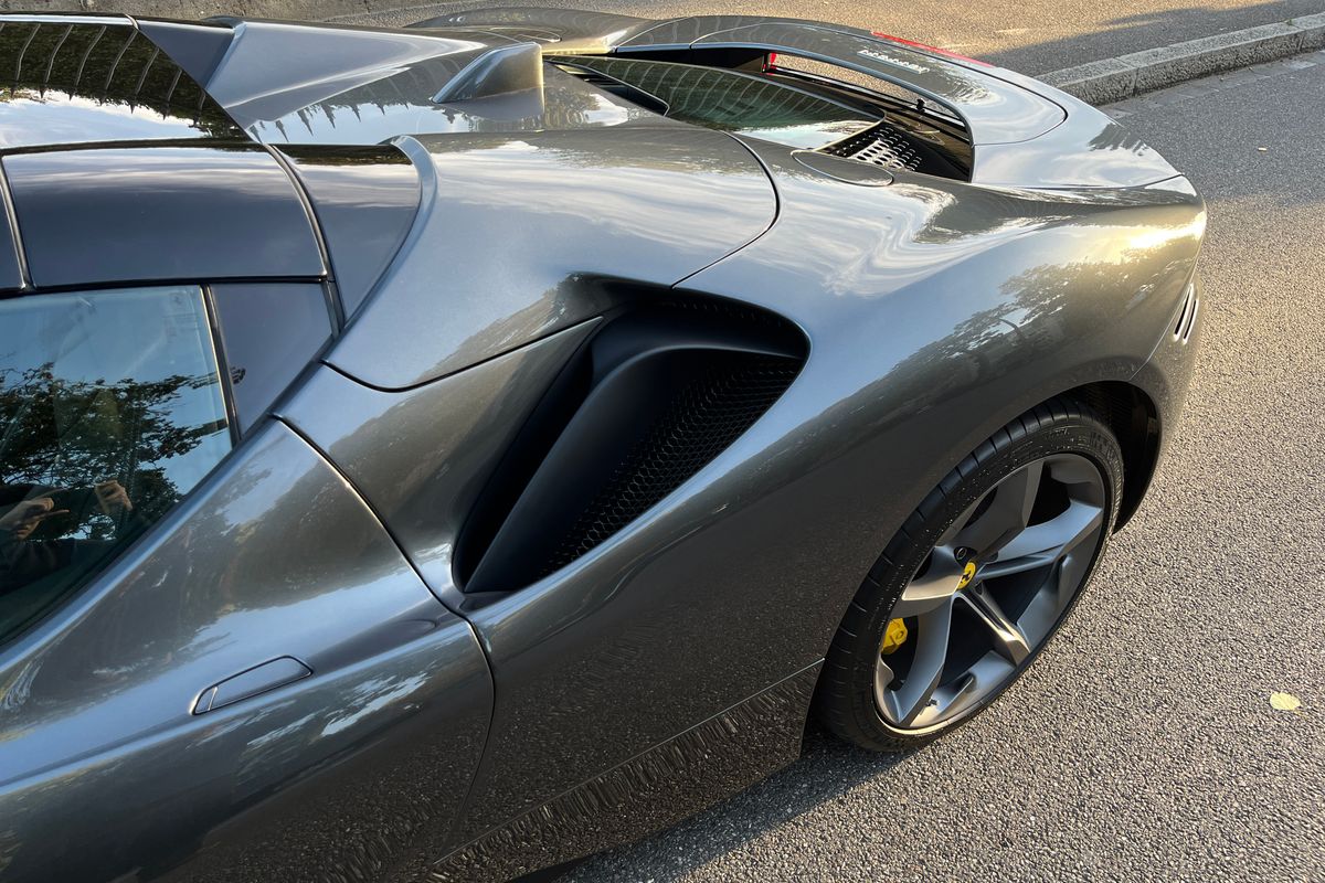 Ferrari SF90 Spider