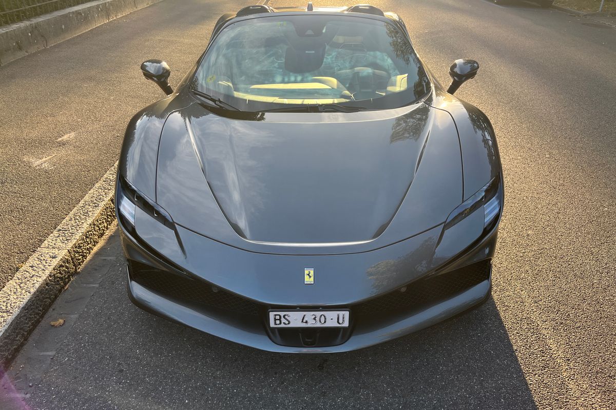 Ferrari SF90 Spider