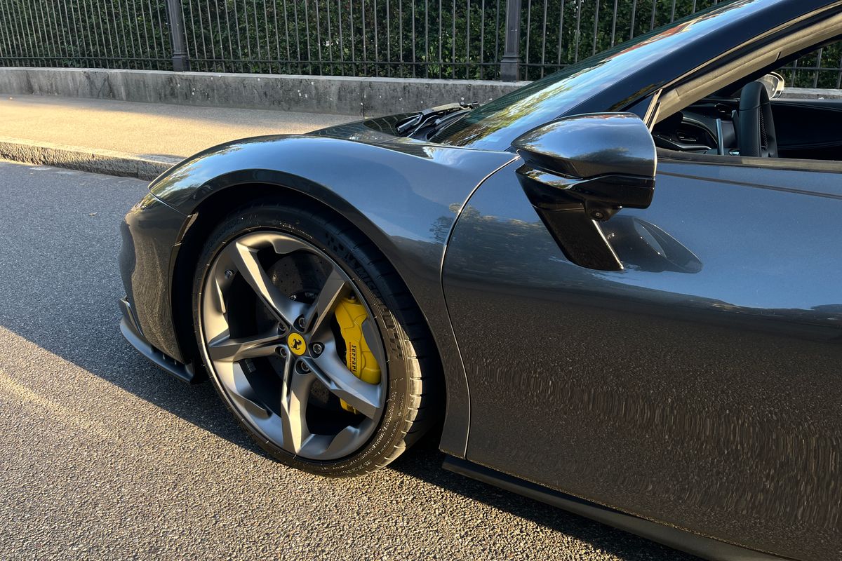 Ferrari SF90 Spider