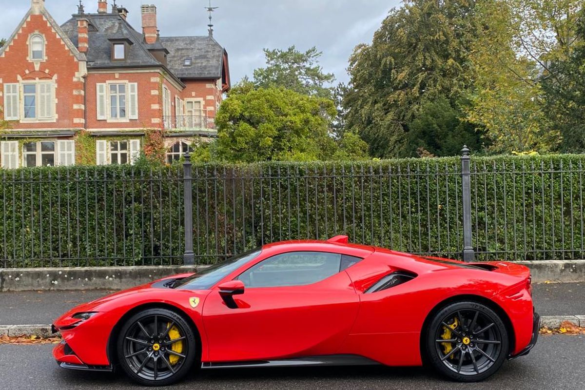 Ferrari SF90 Stradale