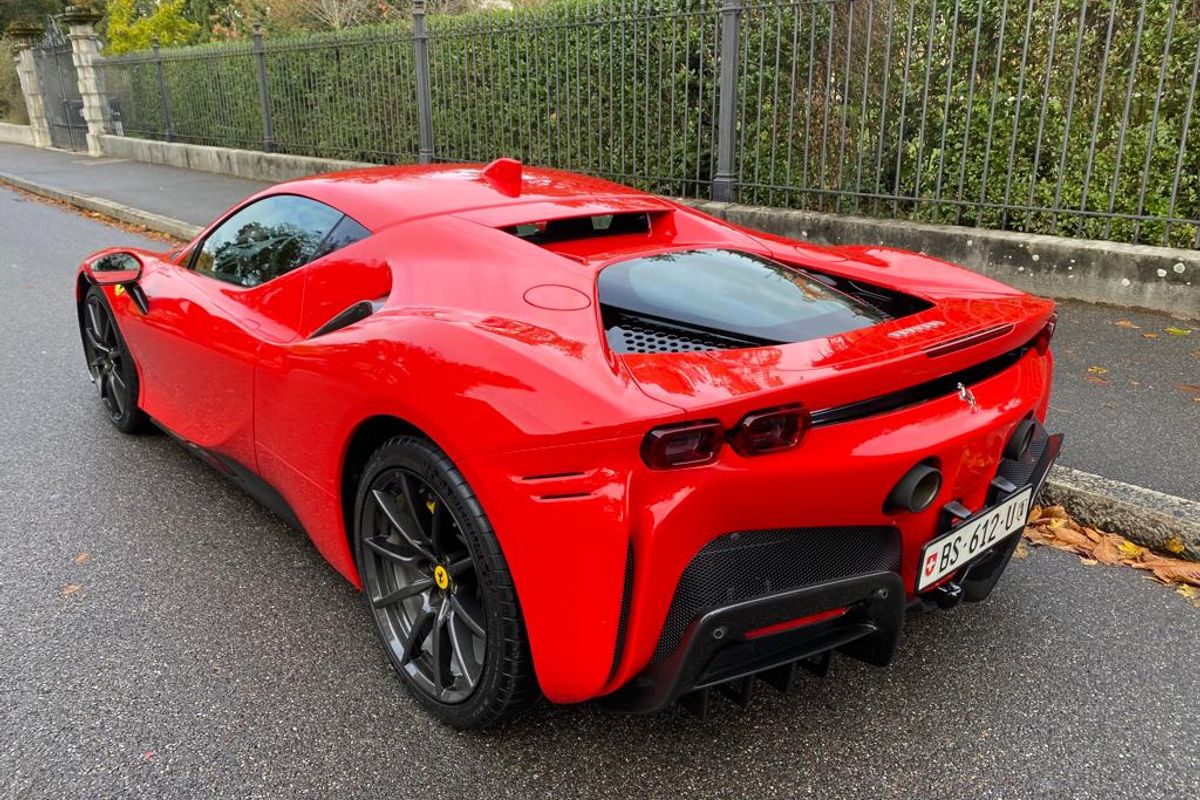Ferrari SF90 Stradale