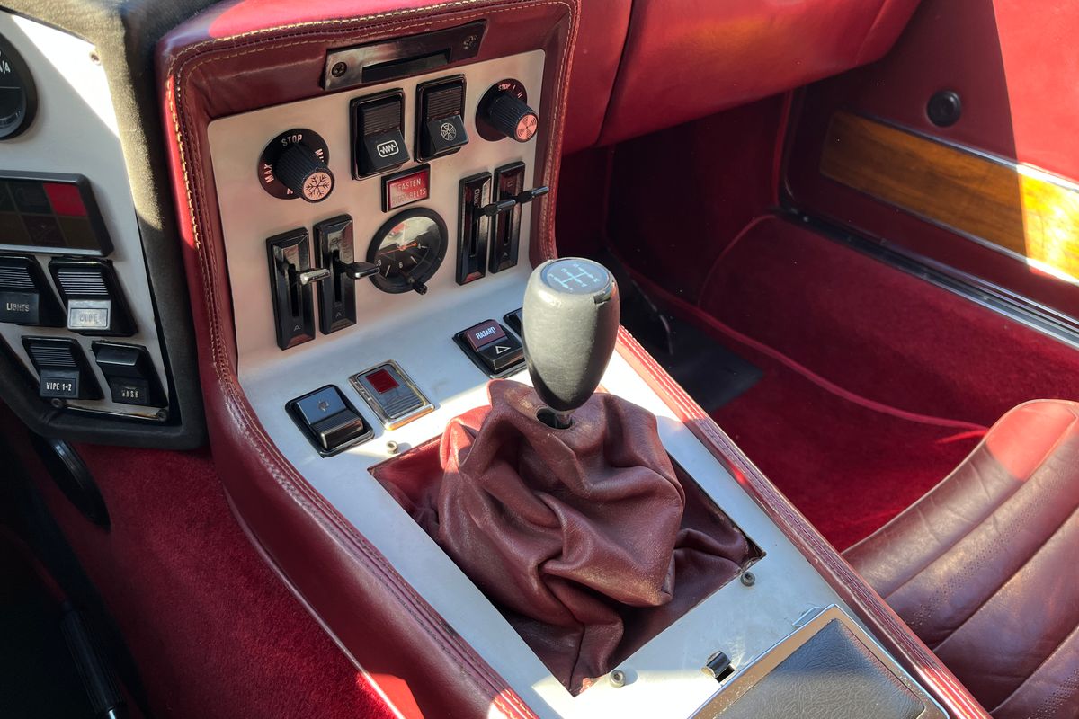 Lamborghini Espada 400 GT