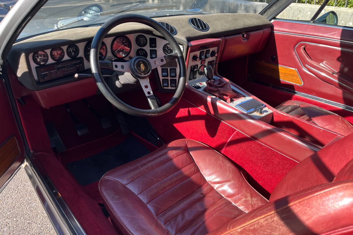 Lamborghini Espada 400 GT