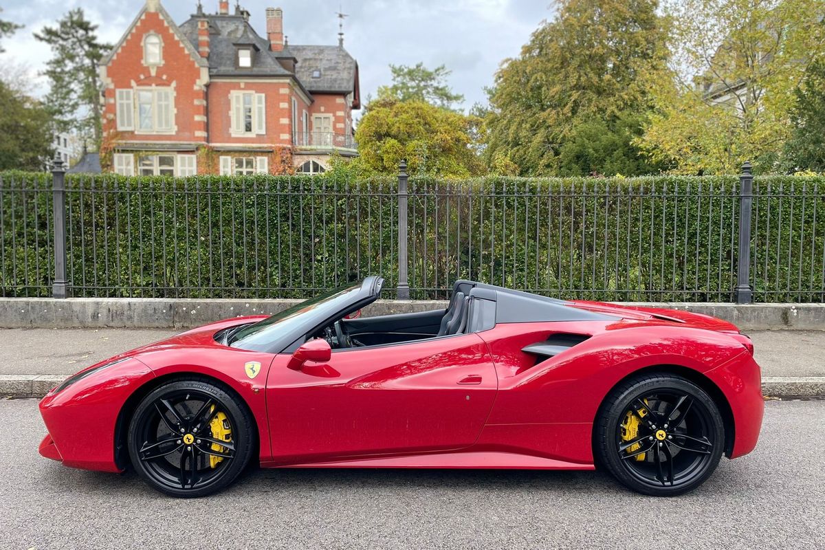 Ferrari 488 Spider