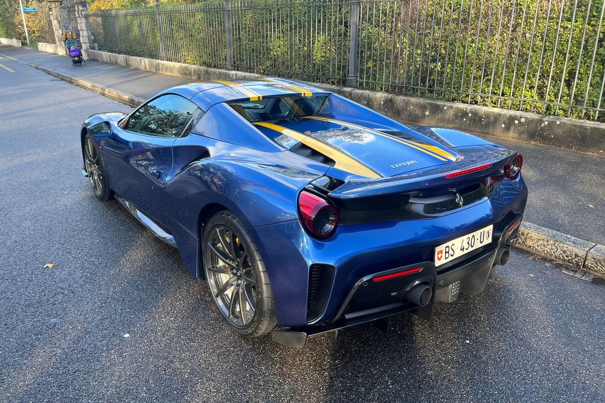 Ferrari 488 Pista Spider