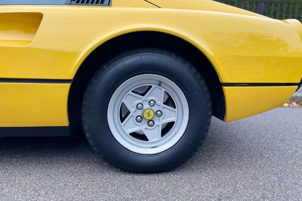 Ferrari 308 GTB Vetroresina