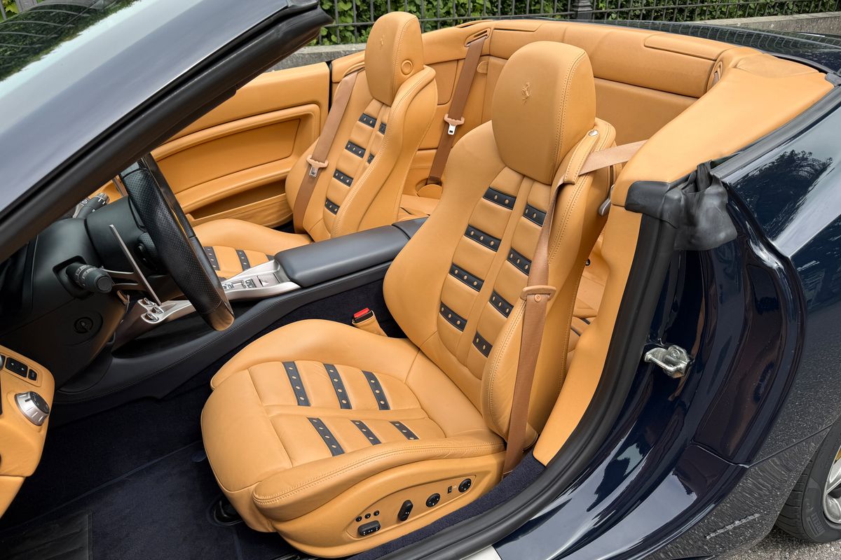 Ferrari California 30