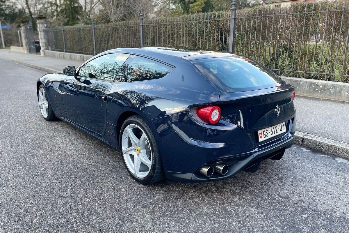Ferrari FF