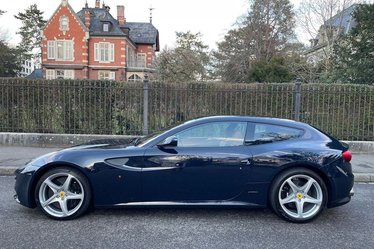 Ferrari FF