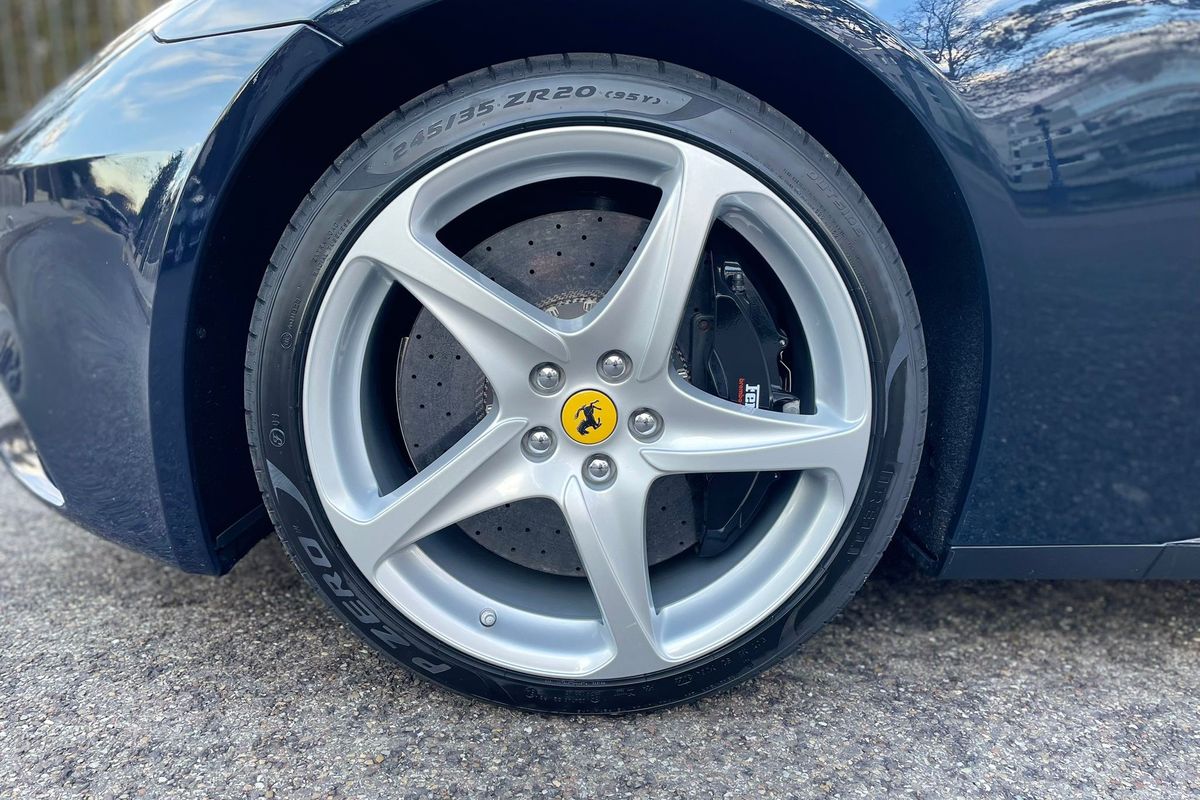 Ferrari FF