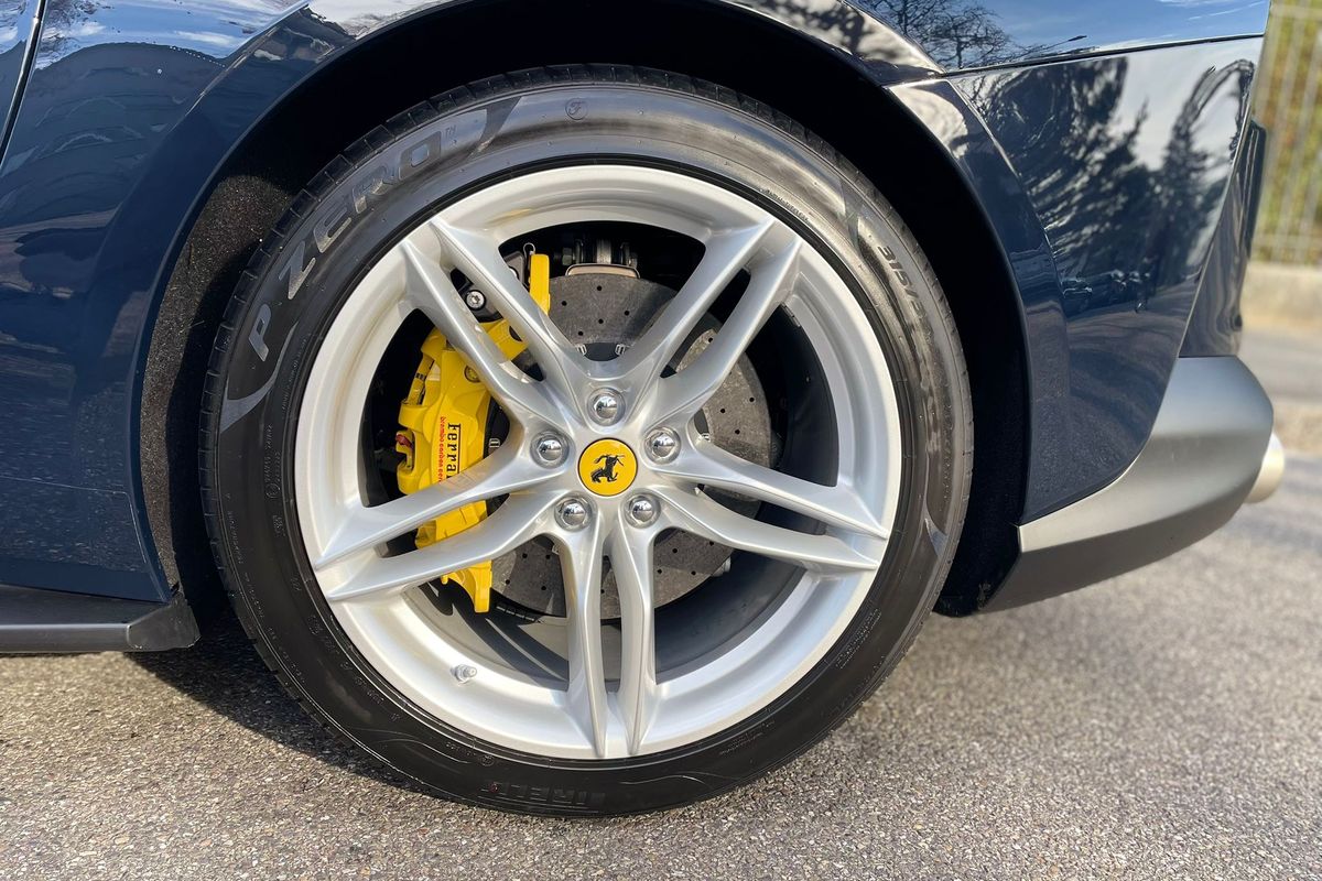 Ferrari 812 Superfast