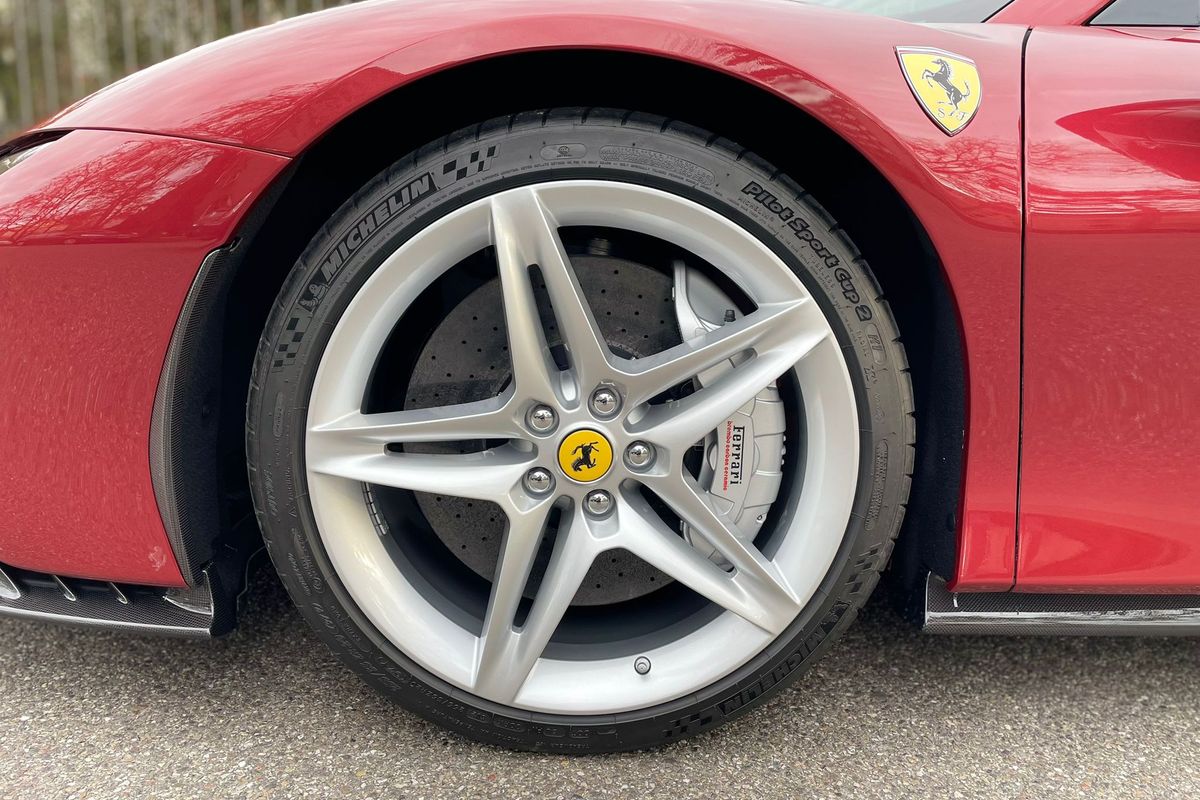 Ferrari SF90 Stradale