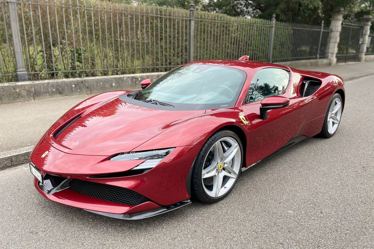Ferrari SF90 Stradale