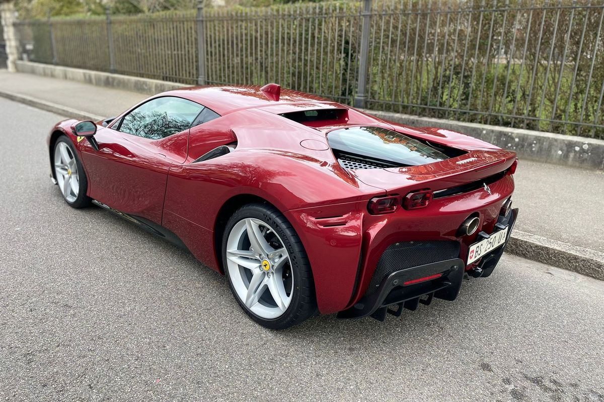 Ferrari SF90 Stradale